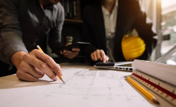 Architect Managers Working Planning Business Ideas — Stockfoto