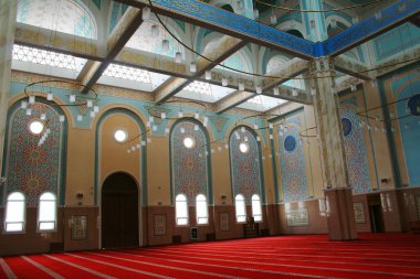 Camii iç
