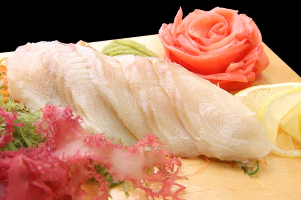 Sashimi izumitai sur une planche gros plan — Photo