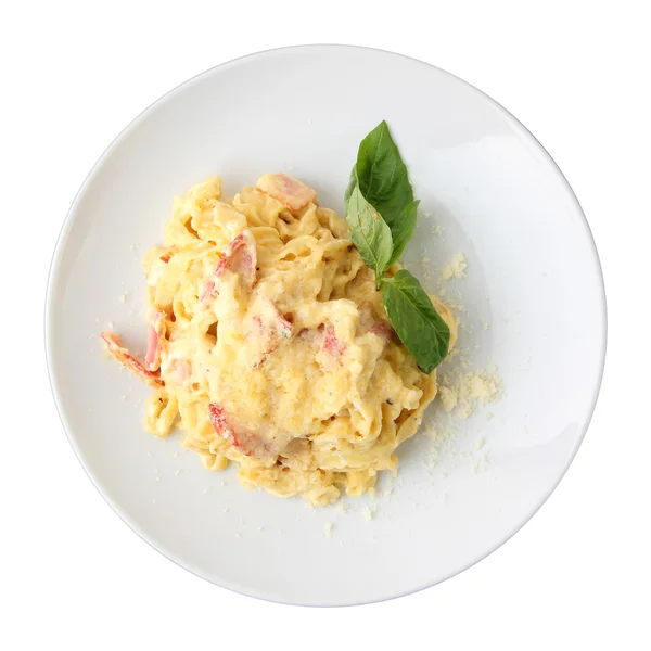 Fettuccini carbonara ile çanak