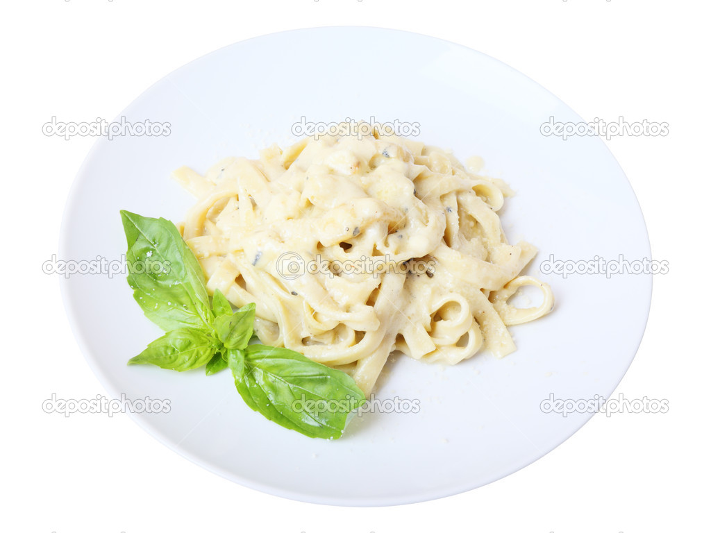 fettuccine with grated cheese