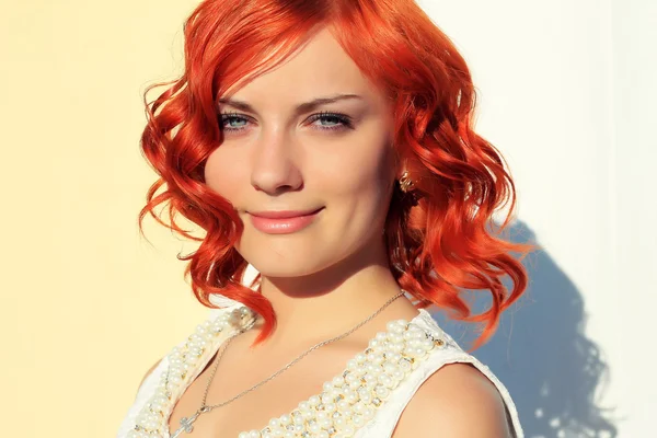 güzel kızıl saçlı kız