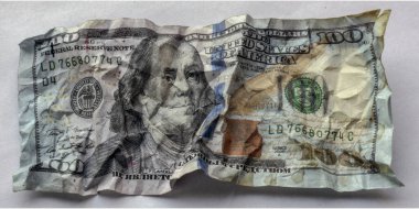 Kırışmış yüz Amerikan doları..                         