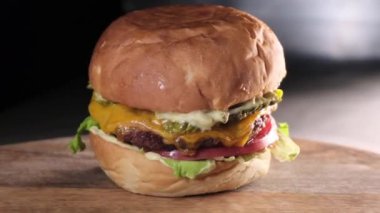 Hamburger pişireceğim.