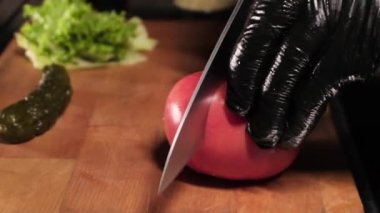 Hamburger pişireceğim.