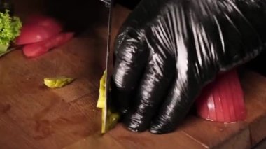 Hamburger pişireceğim.