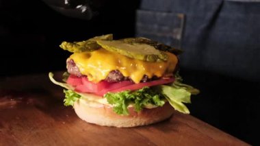 Hamburger pişireceğim.