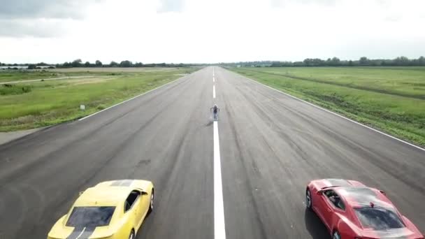 Przeciągnij wyścigi prędkości samochód drogowy nowoczesny Klip Wideo