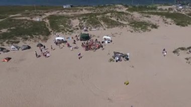 Kumsal partisi yaz deniz eğlence plajı