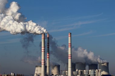 büyük duman kömür santralı