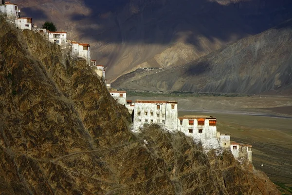 Karsha klášter v rozmezí zanskar, Severní Himaláje — Stock fotografie