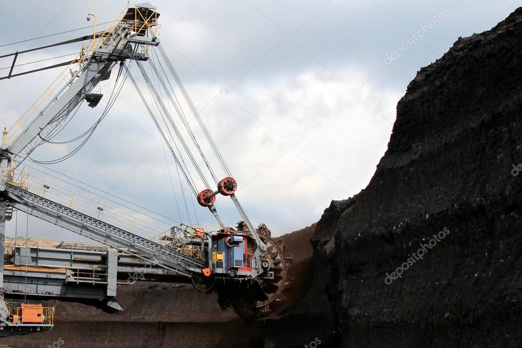 brown coal huge excavator machine