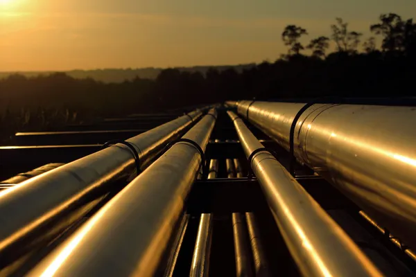 Pipeline-anslutning från rå oljefält Royaltyfria Stockbilder