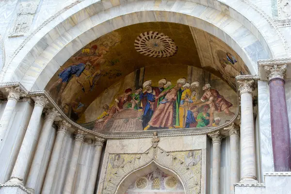 Doge Sarayı ve St Mark's Basilica — Stok fotoğraf