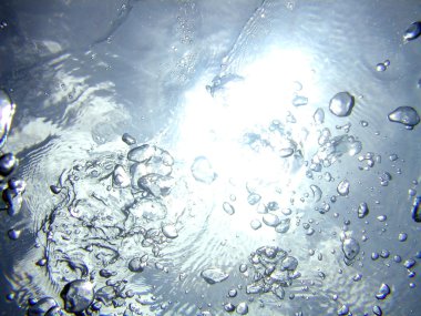 su ışınları altında