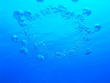 kabarcıkları ile sualtı