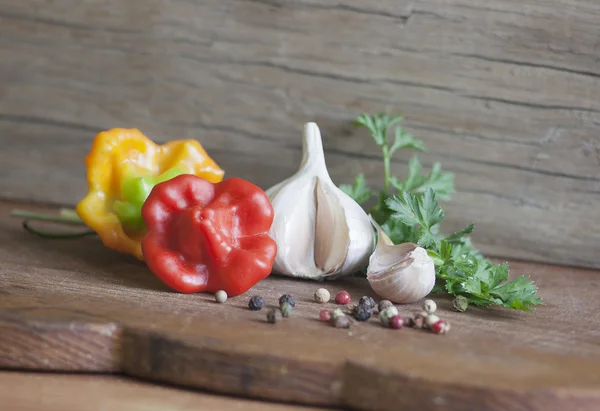 Φρέσκο πιπέρι, σκόρδο και μαϊντανό — Φωτογραφία Αρχείου