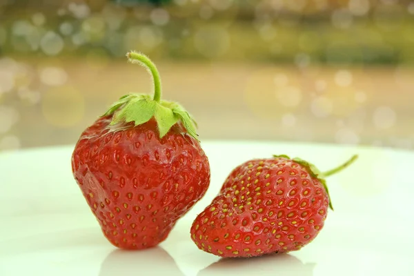 Two fresh strawberries — Stock Photo, Image