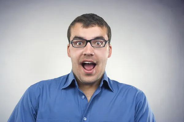 Surprised young man close-up — Stock Photo, Image