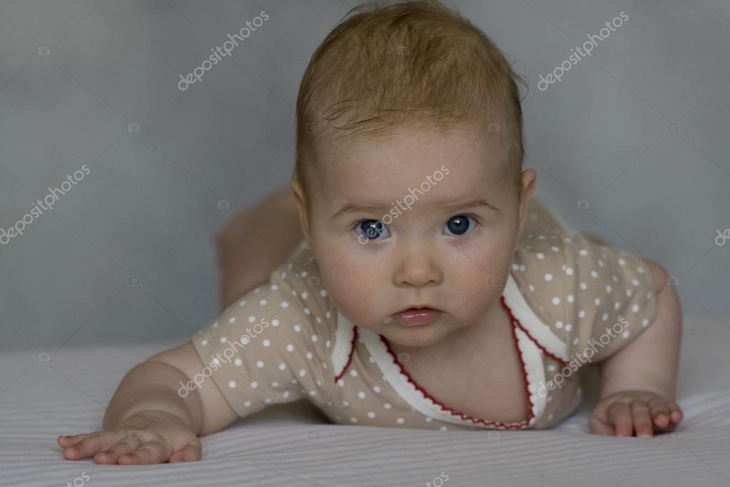 Cinco Meses Imagens De Stock Fotos De Cinco Meses Baixar No Depositphotos