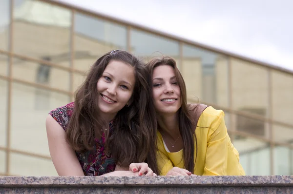 Smiling young girls — Stock Photo, Image
