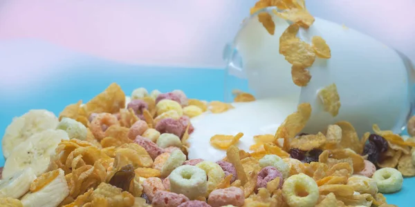 Cornflakes Hintergrund Joghurt Aus Verschwommenem Glas Verschwommenes Licht — Stockfoto