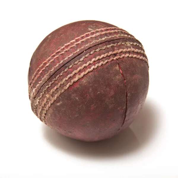 geleneksel deri kriket topu