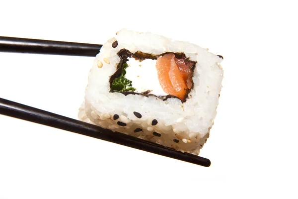 Sushi mit Essstäbchen — Stockfoto