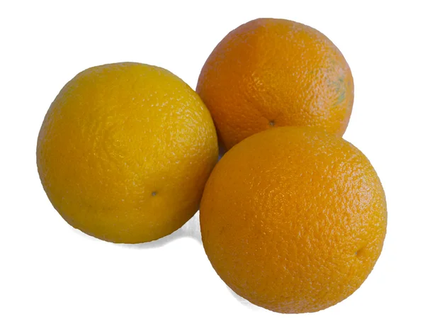 Tre arance su fondo bianco. — Foto Stock