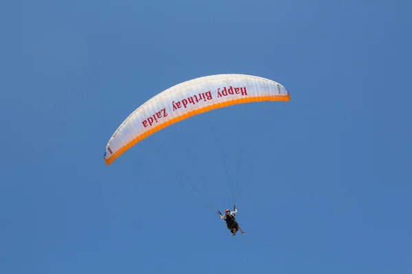 A camp of Para-gliders. — Stock Photo, Image