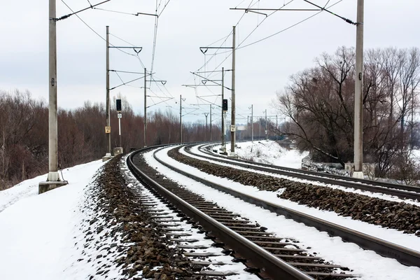 雪に覆われた鉄道 — ストック写真