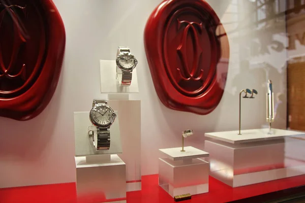 Cartier Jewellery Showcase Window Watches Rome Italy — Stok Foto