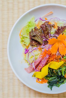 salata tuna Japon tarzı