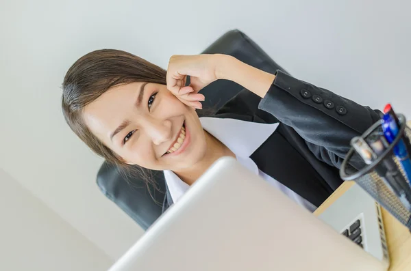 Zakelijke vrouwen glimlach — Stockfoto