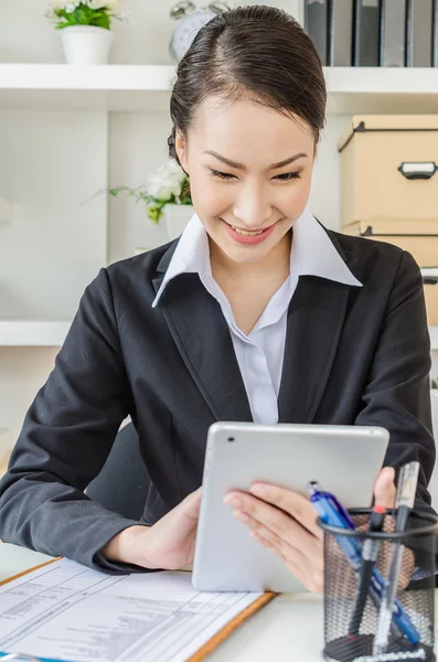 Joven mujer de negocios — Foto de Stock