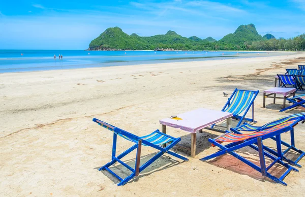Postel na pláži v Thajsku — Stock fotografie