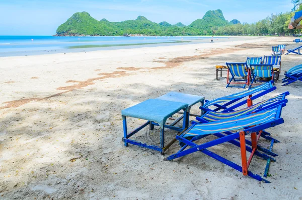 Cama na praia na Tailândia — Fotografia de Stock