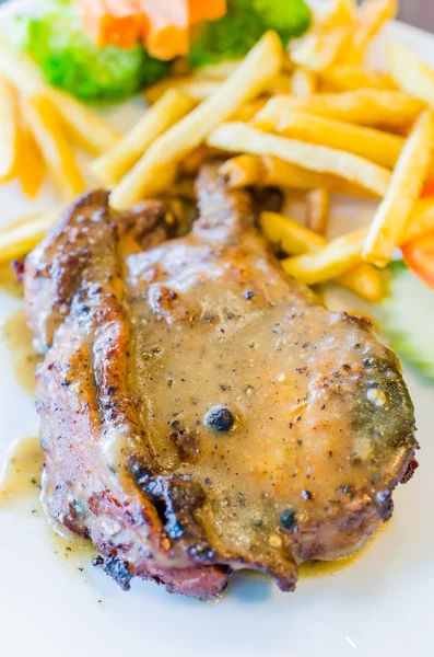 Chicken steak with potato fried — Stock Photo, Image