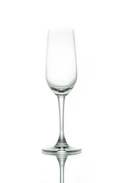 Wijnglas op witte achtergrond — Stockfoto