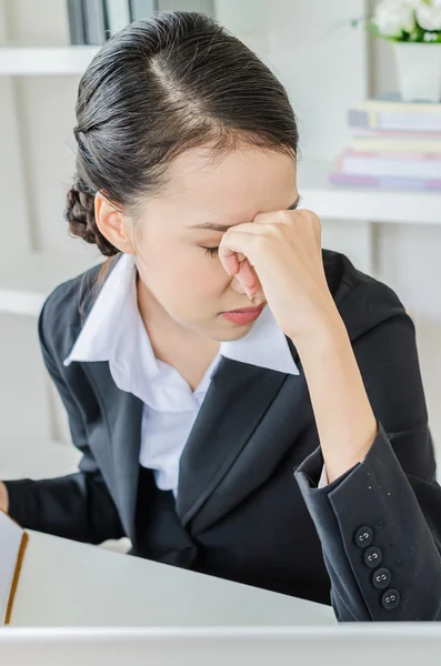 Young business women headache — Stock Photo, Image