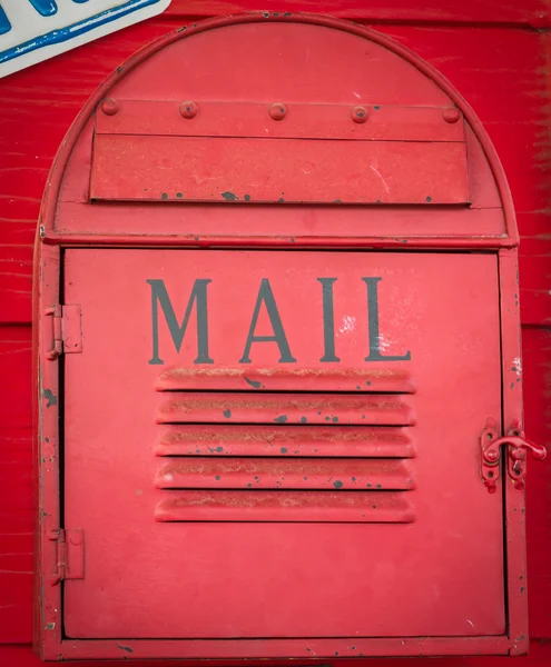 Red vintage mailbox — Stock Photo, Image