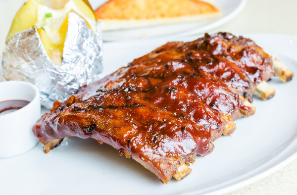 Barbecue pork spareribs