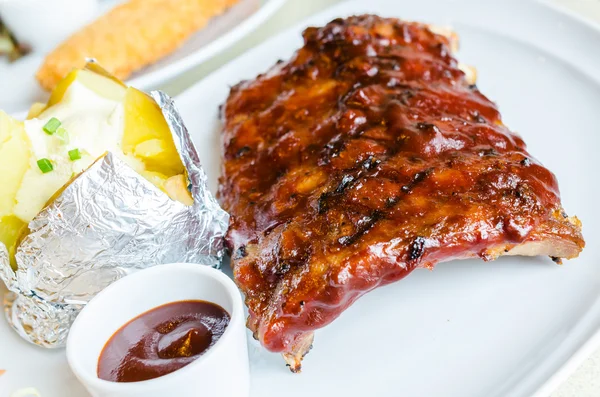 Parrilla de cerdo spareribs — Foto de Stock