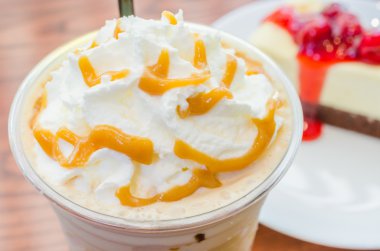 karamel frappe