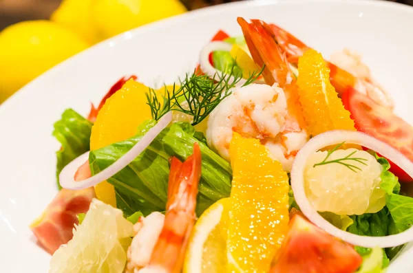 Shrimp salad — Stock Photo, Image