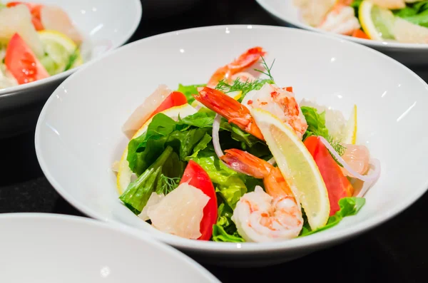 Insalata di gamberetti — Foto Stock