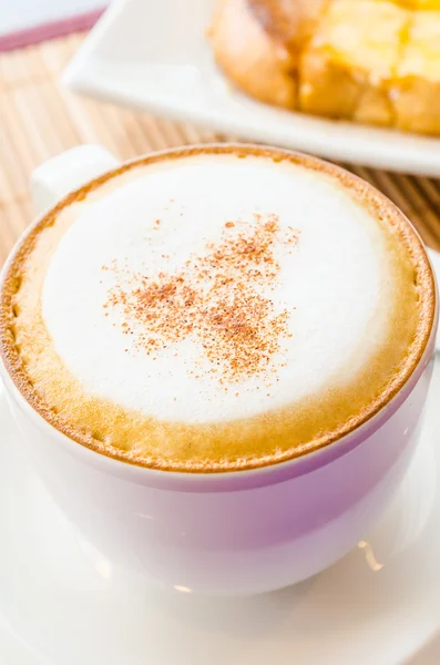 Sıcak cappuccino — Stok fotoğraf