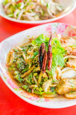 domuz eti baharatlı salata