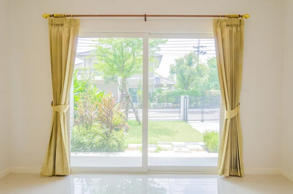 Empty room and blinds interior — Stock Photo, Image