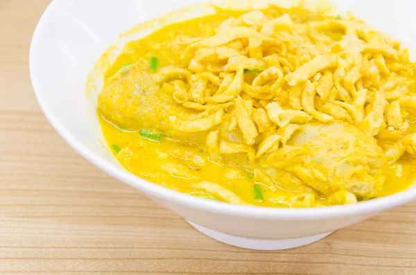 Sopa de caril de macarrão tailandês — Fotografia de Stock